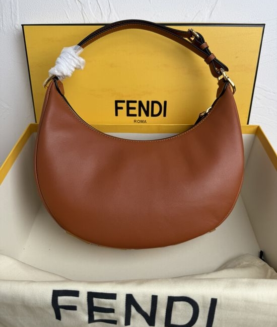 Fendi Curved Shoulder Underarm Bag 8023