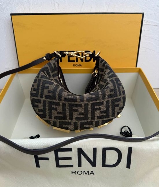 Fendi Praphy Underarm Bag 8024/1