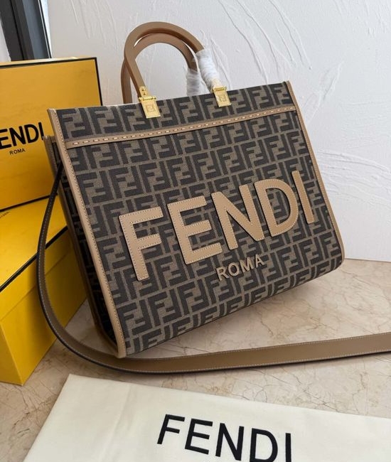Fendi Sunshine Medium Leather Shopping Tote 8042
