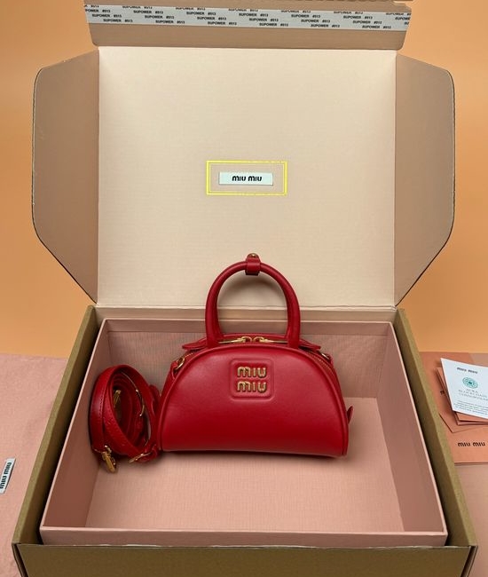 Miu Miu Tote Bag Soft Leather Metal Logo 5BP085