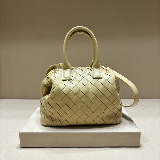 Bottega Veneta BV Intrecciato Woven Leather Bowling Bag 7460