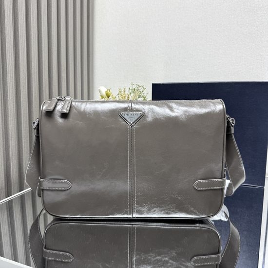 Prada Messenger Bag Oil Wax Leather 2VH187