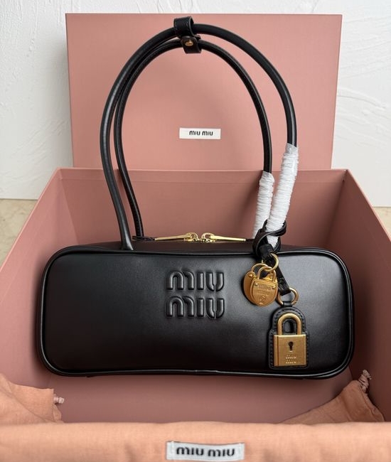 Miu Miu Beau Leather Top Handle Bag 5BB173