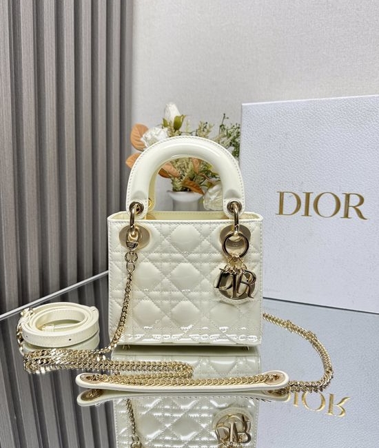 Christian Dior CD Lady Christian Dior CD Lambskin Bag 9010