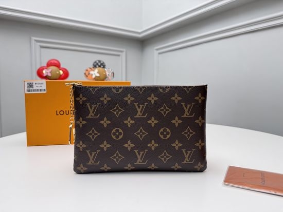 Louis Vuitton LV Pochette Cles Key Pouch M13560