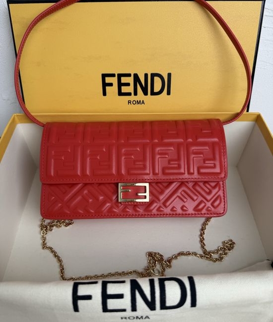 Fendi Baguette Wallet Chain Strap Full Leather 1028