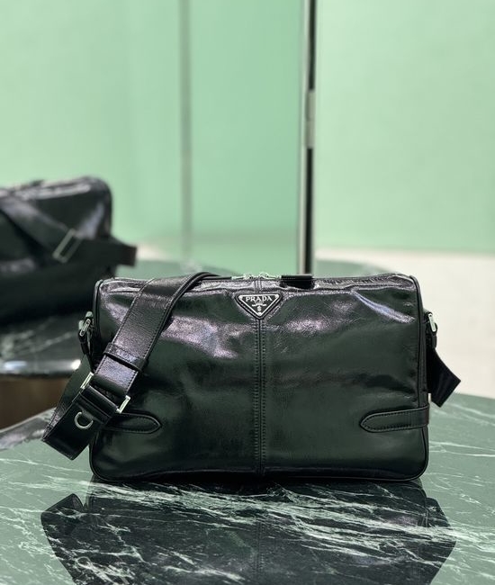 Prada Oil Wax Leather Messenger Bag 2VH187