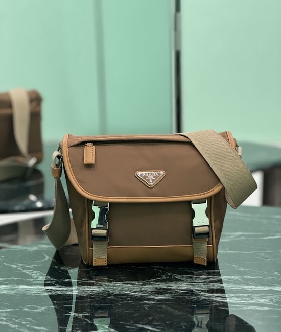 Prada Messenger Bag Re-Nylon with Leather 2vd066