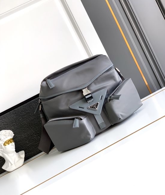 Prada Messenger Bag Flap Closure 2VD062