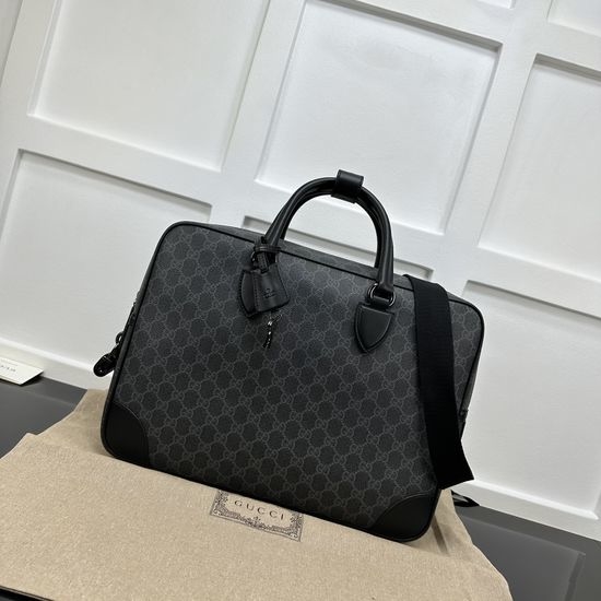 Gucci GG Supreme Briefcase 821149