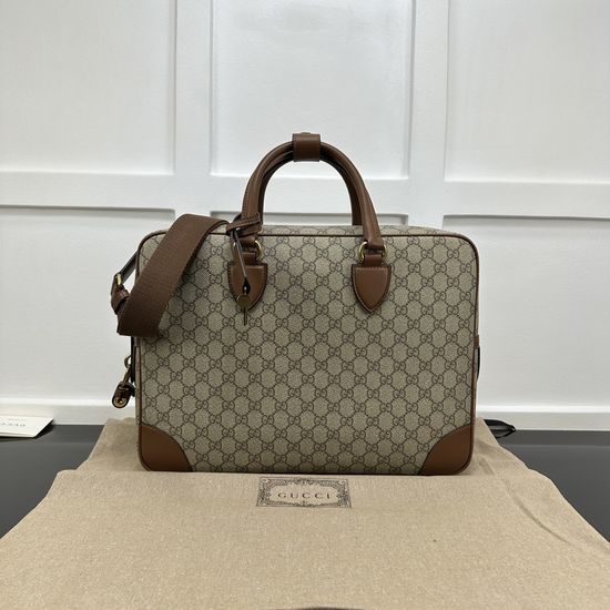 Gucci GG Supreme Briefcase 821149