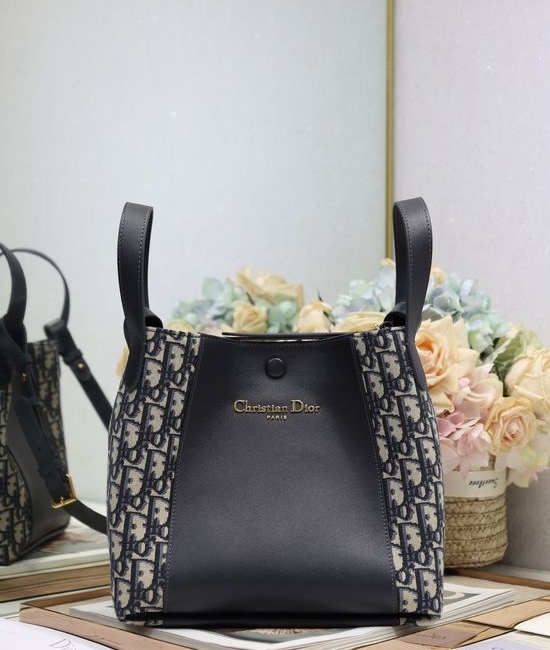 Christian Dior CD Signature Medium Bucket Bag 2366