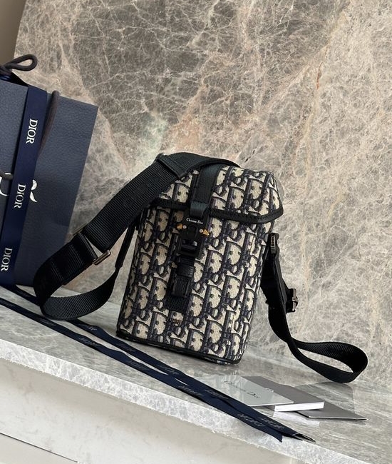 Christian Dior CD Hit The Road Messenger Bag 93917
