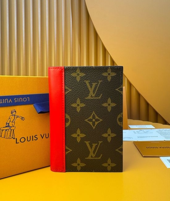 Louis Vuitton LV Colormania Passport Cover M12824