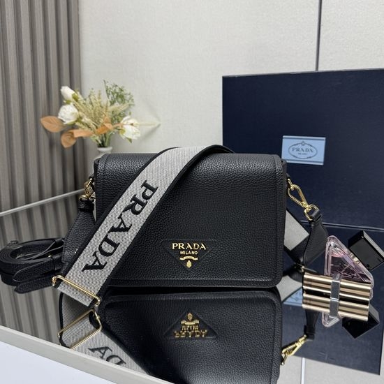 Prada Versatile Leather Handbag with Dual Shoulder Straps 1BD314