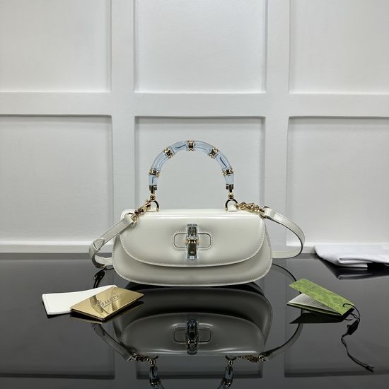 Gucci White Leather Handbag with Sheepskin Lining 827750