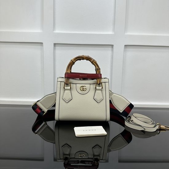 Gucci Small Leather Handbag 702732