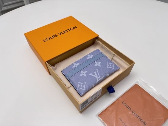 Louis Vuitton LV Monogram Eclipse Card Holder M14359