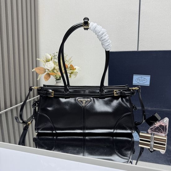 Prada LusSolf Patent Leather Shoulder Bag 1BA426