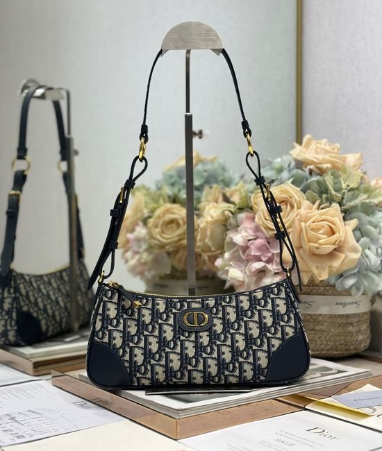Christian Dior CD 30 Montaigne Wanderlust Mini Bag 2398