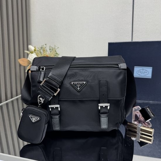 Prada Re-Edition Messenger Bag 1BD953