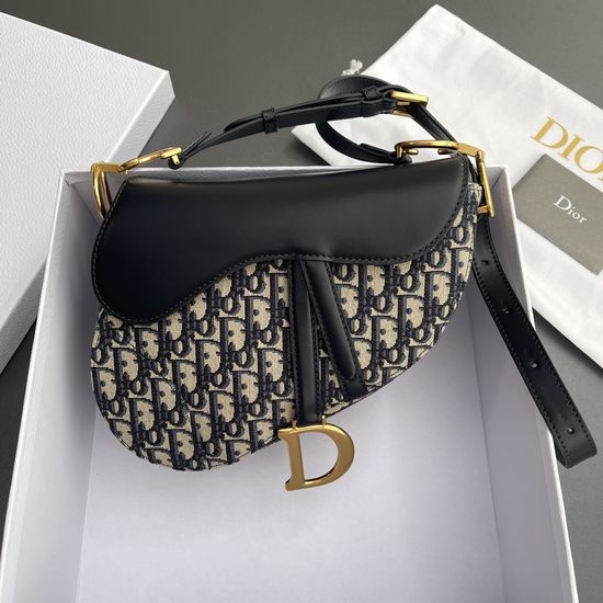 Christian Dior CD Soft Saddle Medium Saddle Bag M0466