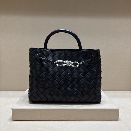 Bottega Veneta BV Intrecciato Woven Small Tote Bag 7463