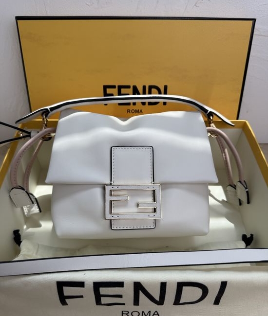 Fendi Mamma Baguette Small Leather Purse 8832