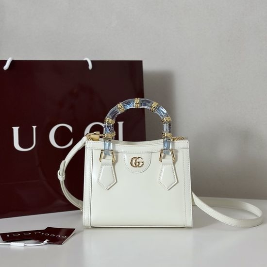 Gucci Classic Off-white Crossbody Bag 832936