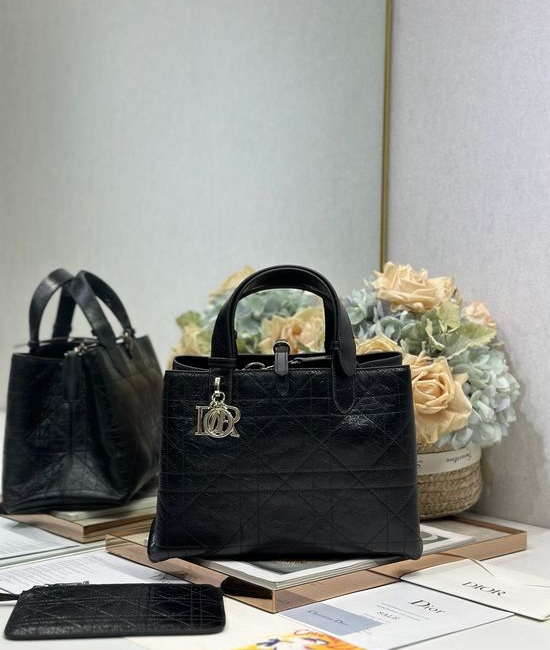Christian Dior CD Toujours Medium Textured Leather Handbag 1188