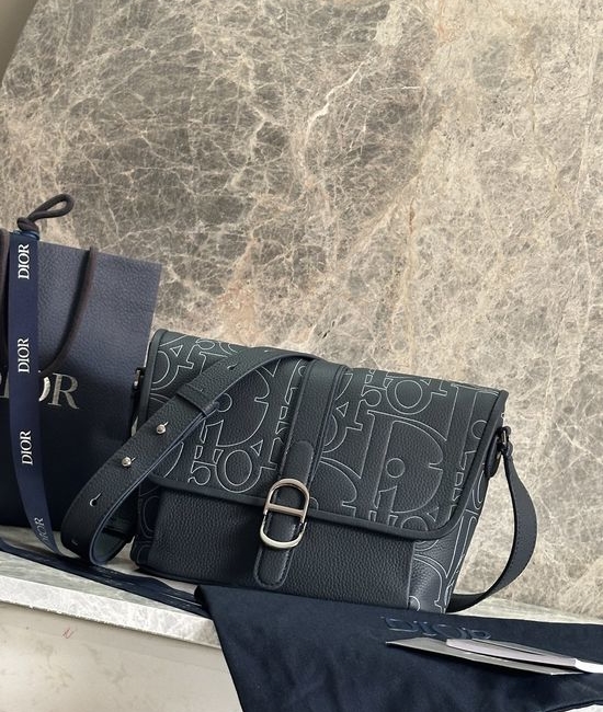 Christian Dior CD Christian Dior CD Daily Flap Messenger Bag 1ESPO376LLG_93925