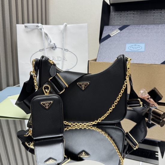Prada Re-Edition 2005 Hobo Bag 1BH204