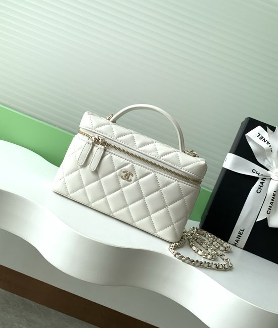 Chanel Lambskin Chain Clutch Bag AP4485