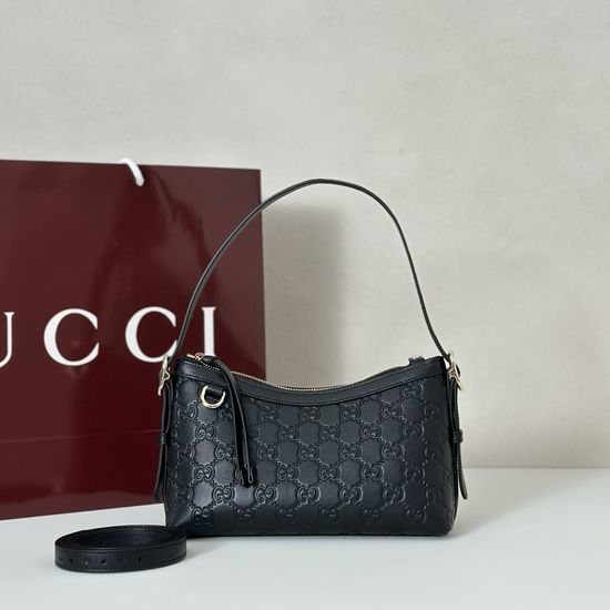 Gucci Embossed Leather Handbag 847450