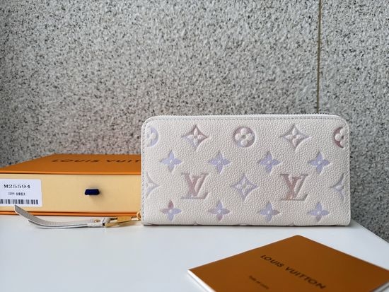 Louis Vuitton LV Zippy Zip Wallet M25594