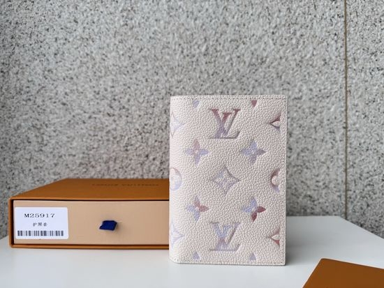 Louis Vuitton LV Monogram Leather Passport Holder 25917