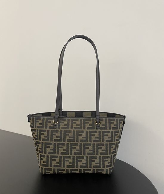 Fendi Roll Reversible Tote With Pouch 333