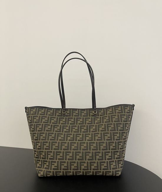 Fendi Roll Reversible Tote Bag 335