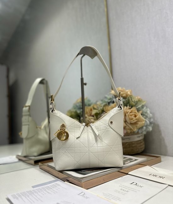Christian Dior CD Voyage Handbag Goat Pattern White 2846