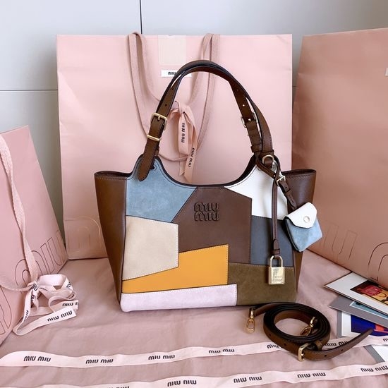 Miu Miu Leather Stitched Tote Bag 5BA304