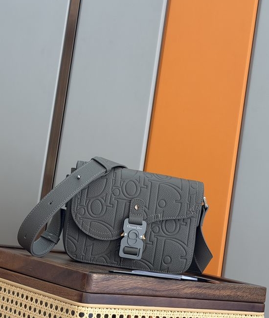 Christian Dior CD Saddle Messenger Bag 93362