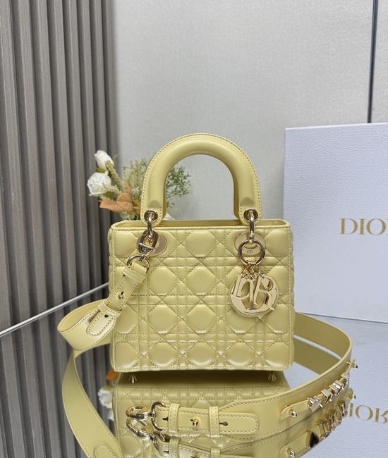 Christian Dior CD Lady Christian Dior CD Lambskin Handbag 208517