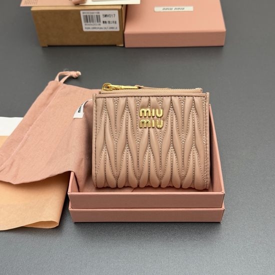 Miu Miu Matelasse Lambskin Short Wallet 5MV017