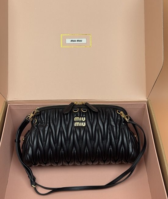 Miu Miu Matelasse Leather Handbag 5BF130