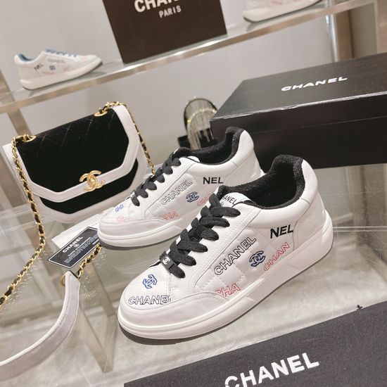 Chanel Lightweight Embroidered Sneakers Soft Casual