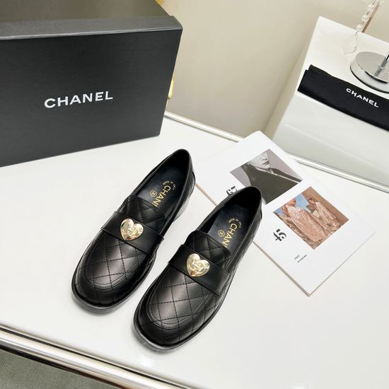 Chanel Heart Quilted Leather Loafers Soft Breathable