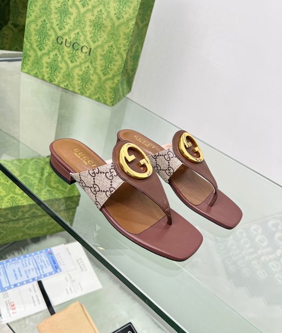Gucci Leather Thong Slides with Classic Pattern Option