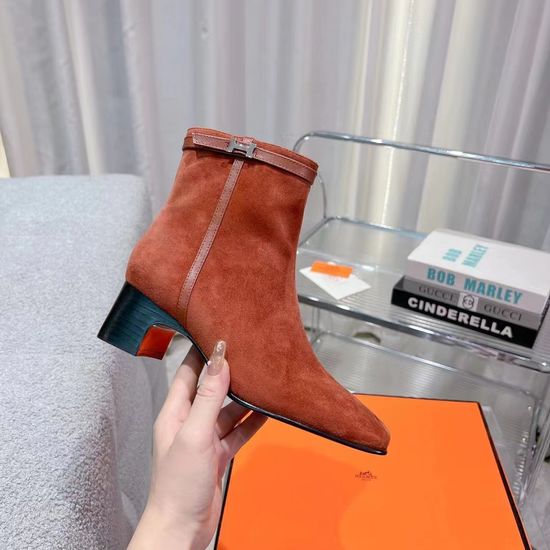 Hermes Elegant Low-heel Leather Boots with Suede Options