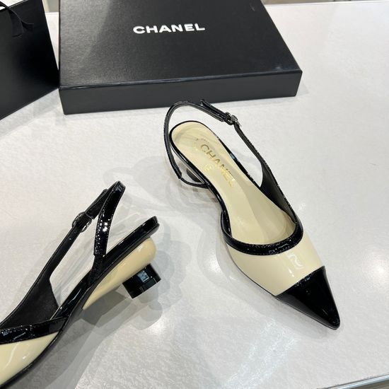 Chanel Soft Leather Comfortable Slip On Slide Sandals
