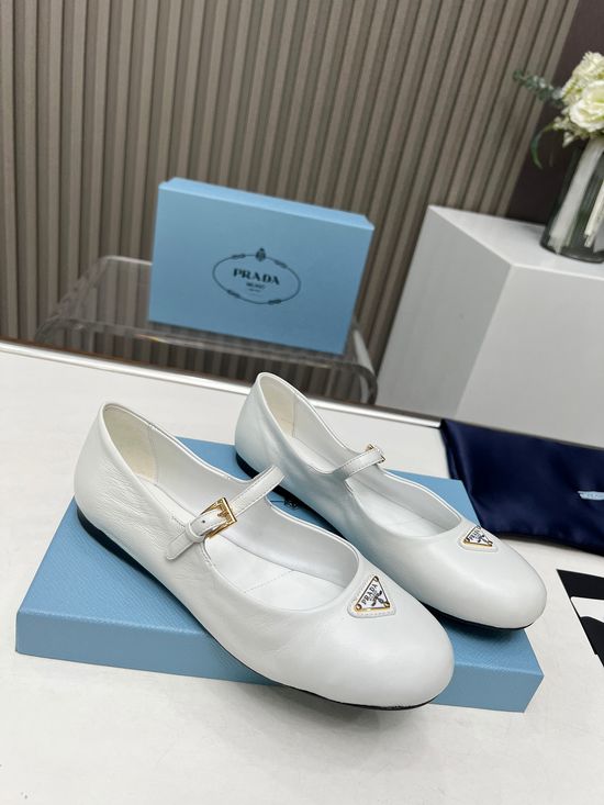 Prada Genuine Sheepskin Retro British Style Loafer Shoes